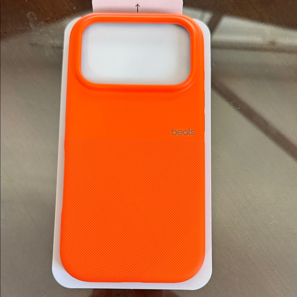 Beats by Dre Vibrant Orange iPhone 17 Pro Case - Picture 3 of 5